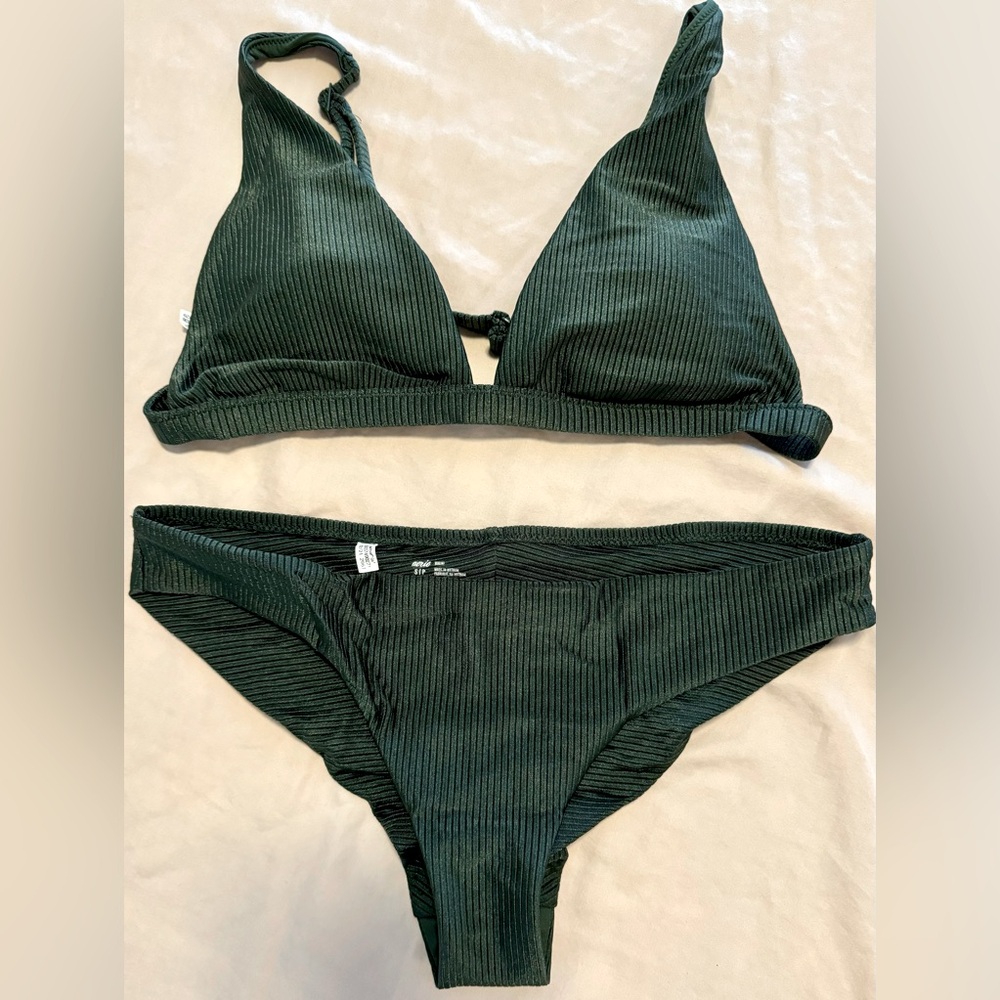 Green ribbed bikini